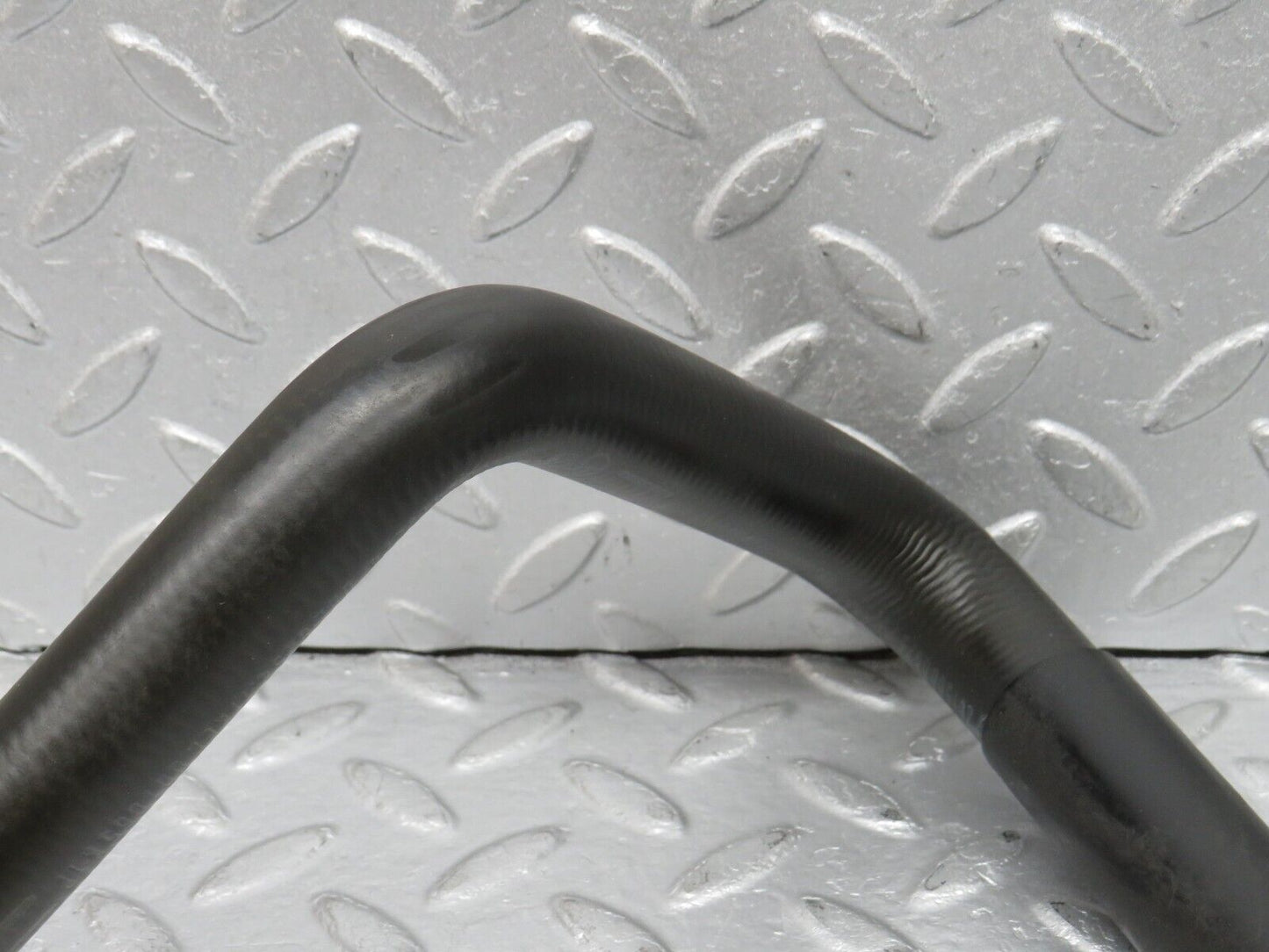 38890 Mercedes-Benz W201 190E Radiator Lower Hose 2015000075