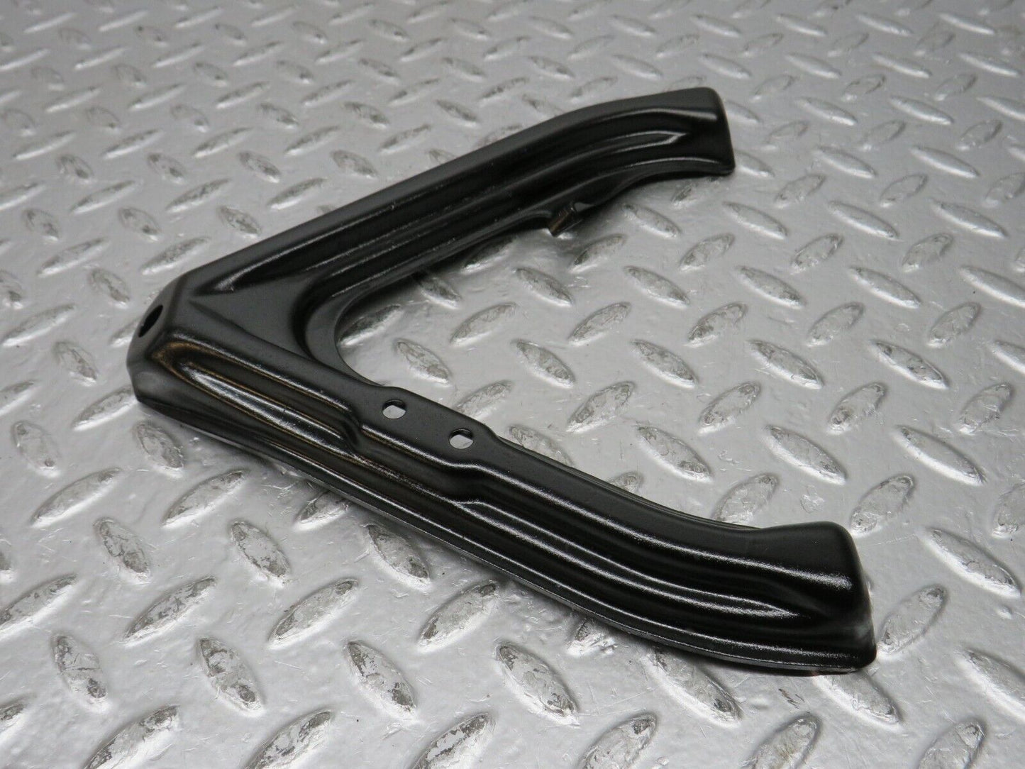 31990 Mercedes-Benz W123 230E Air Intake Manifold Bracket