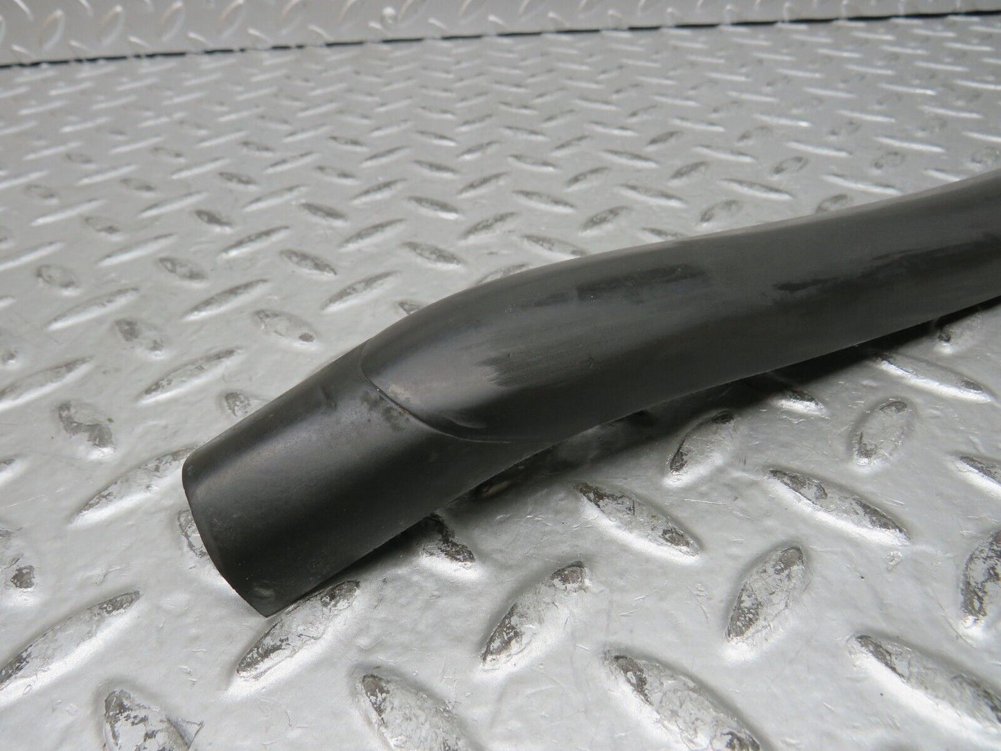 28875 Mercedes-Benz W123 230E Front Bumper Rubber