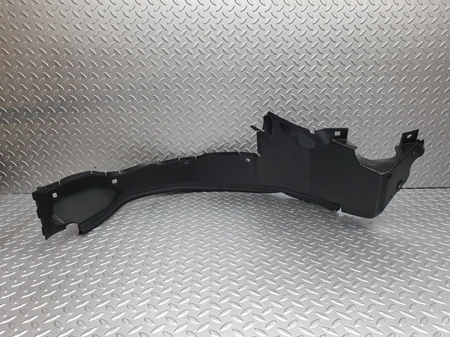 41930 Mercedes-Benz W202 C200 Front Right Inner Fender Wing Splash Guard 2026980230