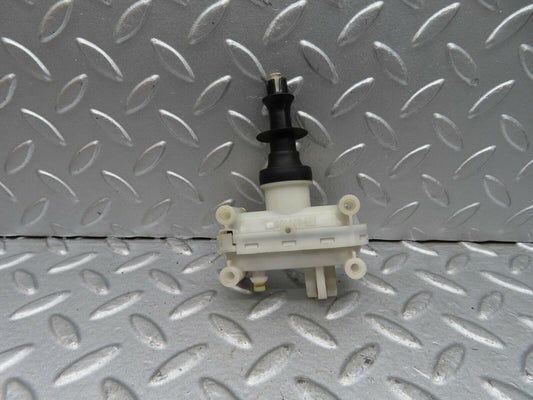 14548 Mercedes-Benz W201 190E Rear Right Door Lock Vacuum Actuator