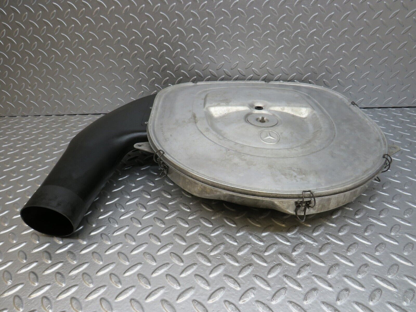 34285 Mercedes-Benz C126 380SEC Coupe Aluminium Air Filter Box Housing  0100948602