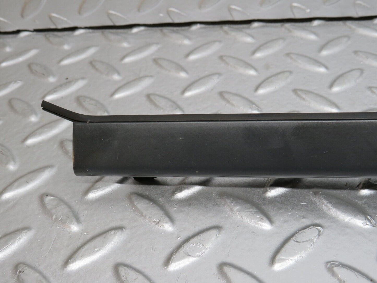 32588 Mercedes-Benz S124 300TE Wagon A Pillar Exterior Trim Right Side