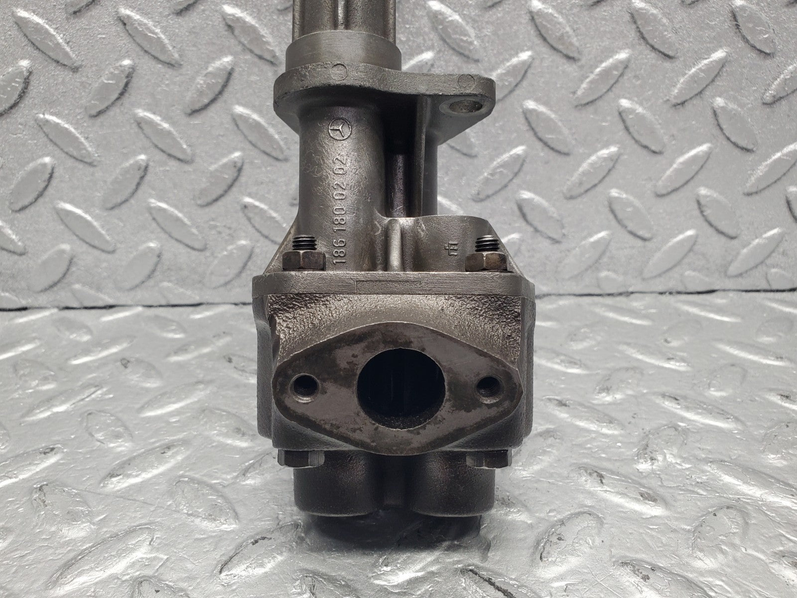 W112 oil pump used OEM