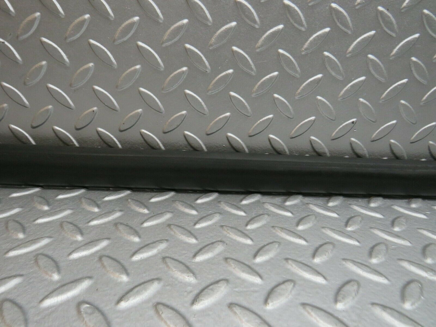 22268 Mercedes-Benz S123 280TE Wagon Rubber Seal Trim Right Side