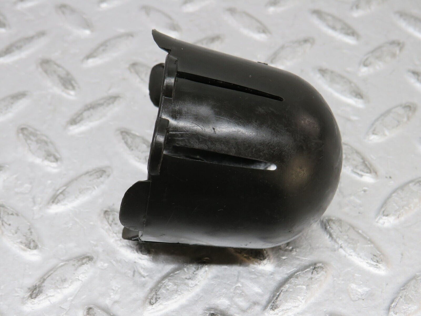 37424 Mercedes-Benz W109 300SEL Rear Shock Absorber Top Plastic Cap 2x