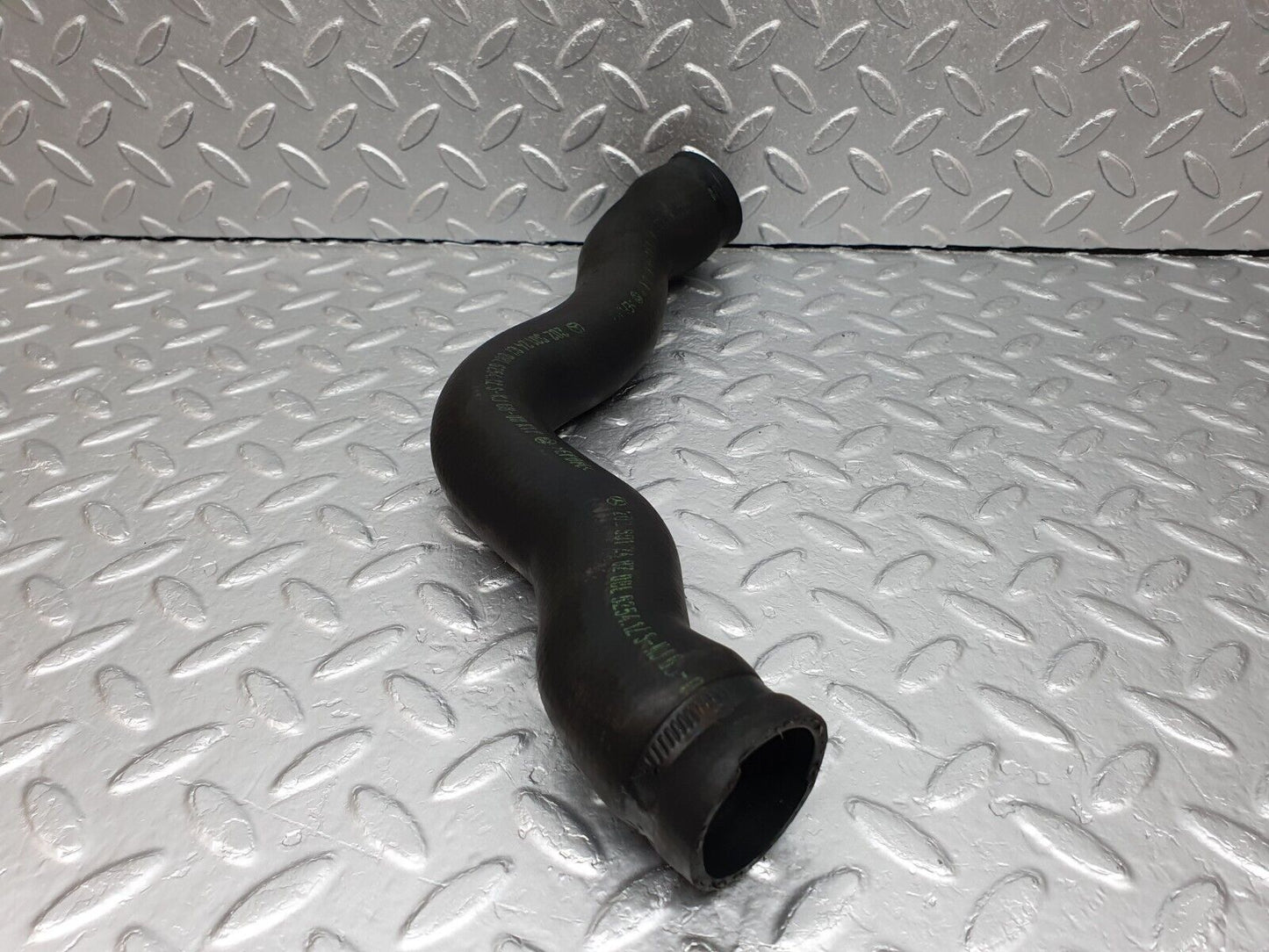 42070 Mercedes-Benz W202 C200 Upper Radiator Hose Pipe 2025012482