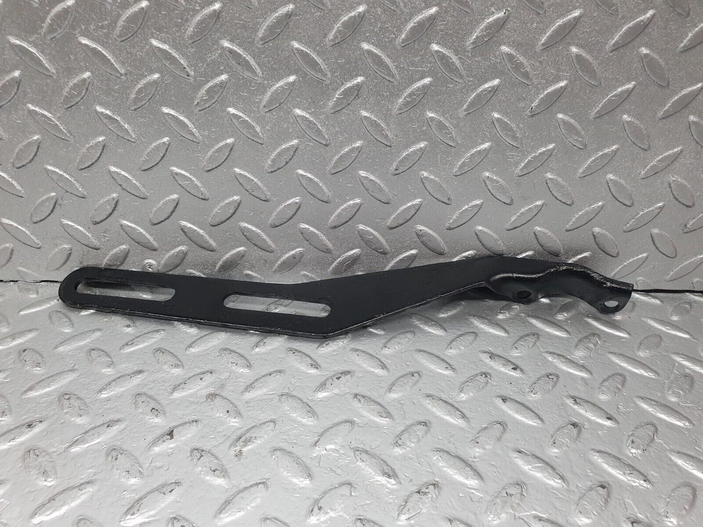 43513 Mercedes-Benz C126 380SEC Coupe Exhaust Bracket