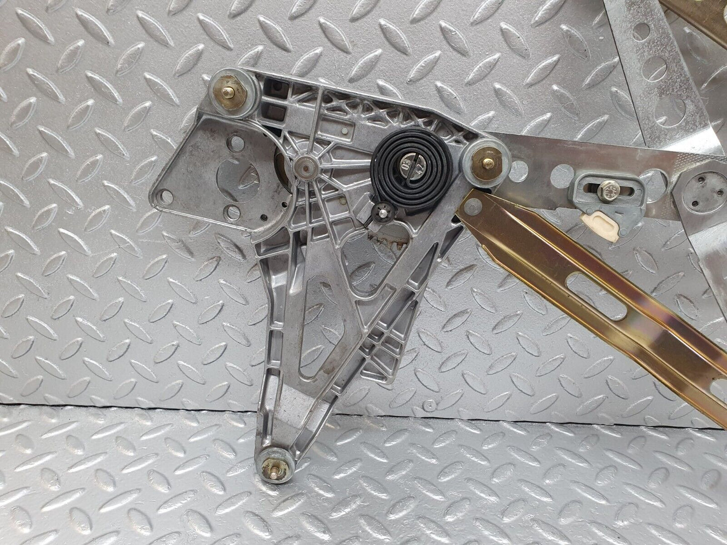 43744 Mercedes-Benz C126 380SEC Coupe Front Right Power Window Regulator 1267202646