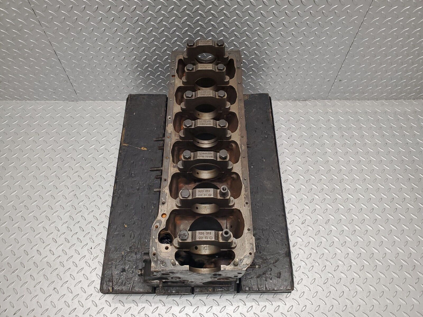 46734 Mercedes-Benz C123 280CE Coupe Engine Block 110.988 1100111101