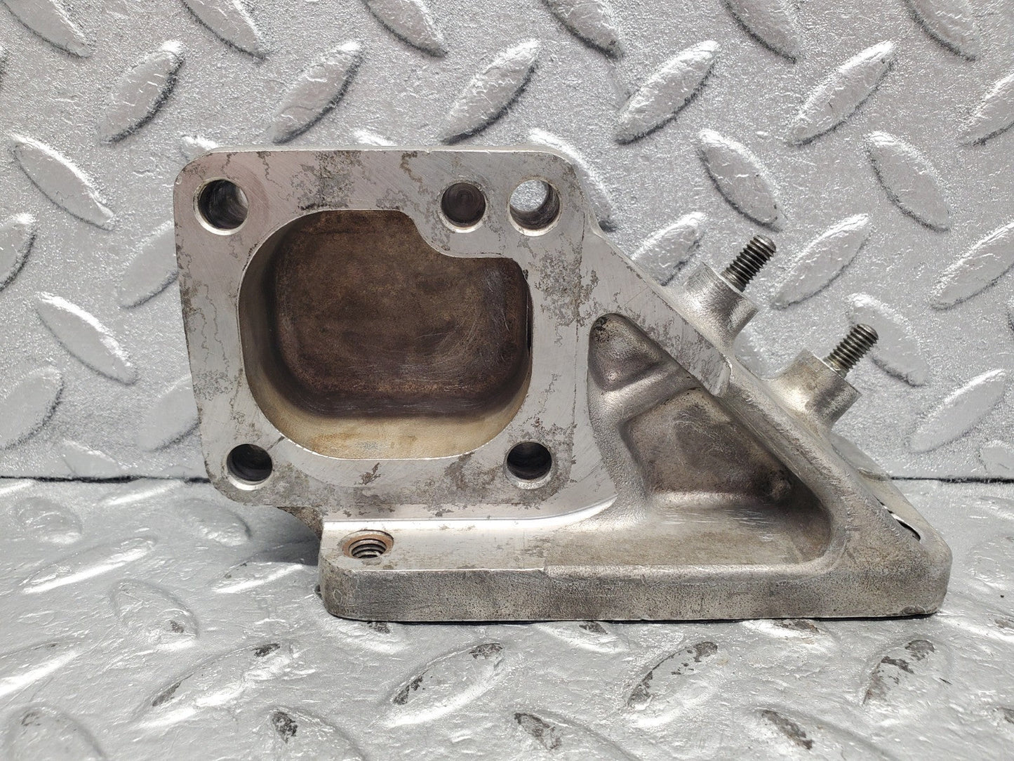 W112 air compressor support bracket used OEM