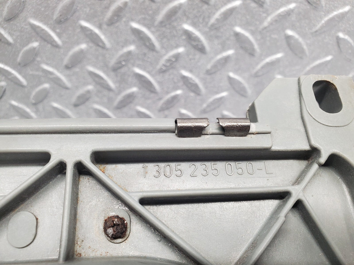 47332154