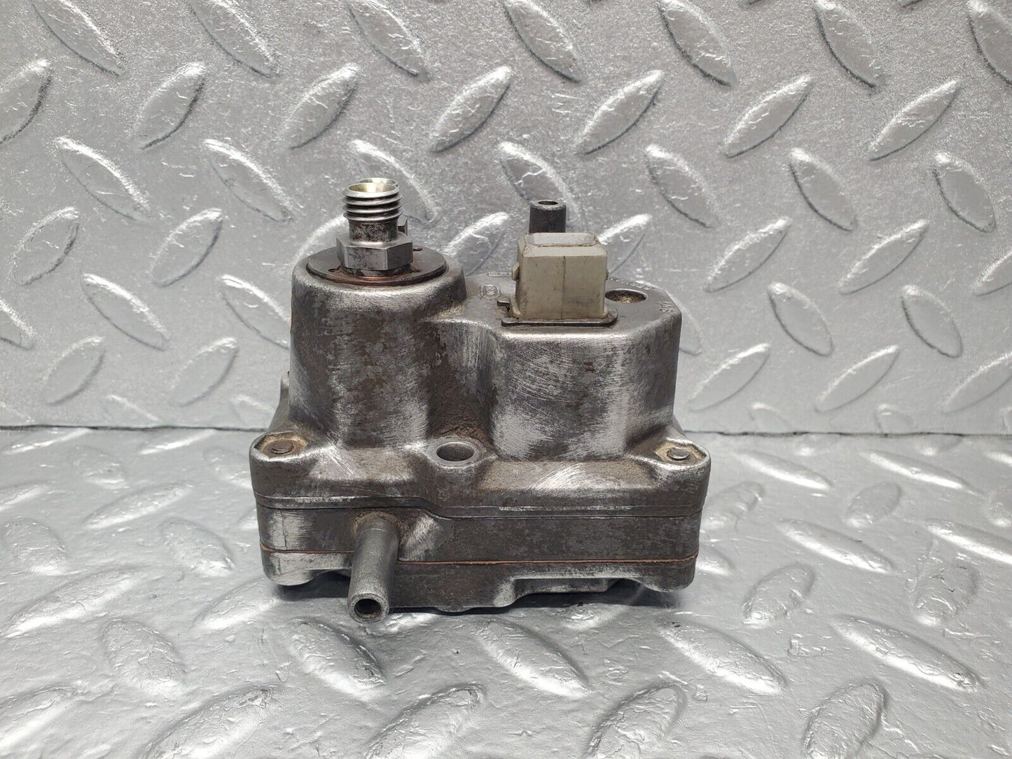46592 Mercedes-Benz C123 280CE Coupe Warm Up Regulator 0438140103