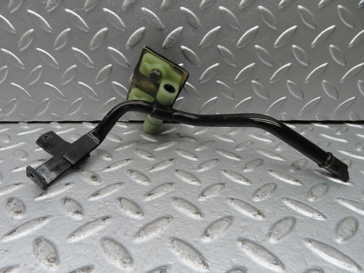 21524 Mercedes-Benz W126 300SE Accelerator Pedal Linkage