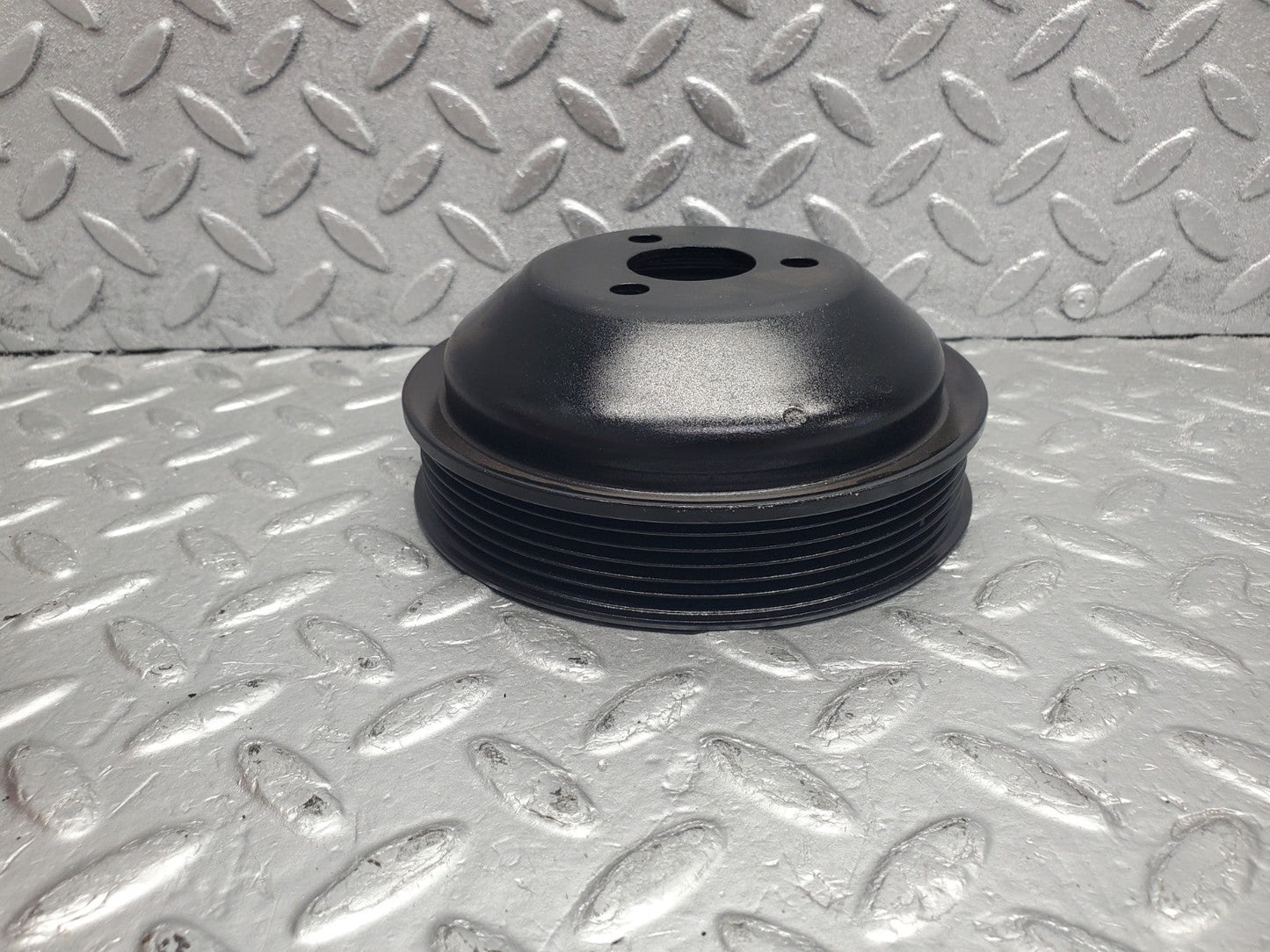 W124 Wagon power steering pump pulley used OEM