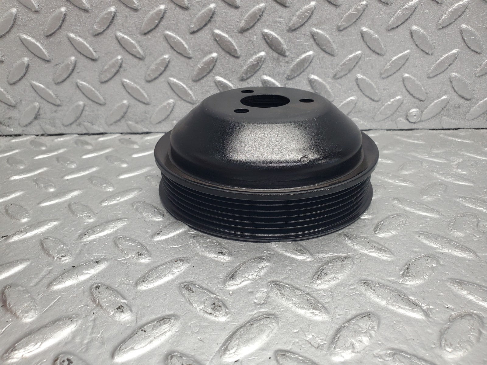 W124 Wagon power steering pump pulley used OEM