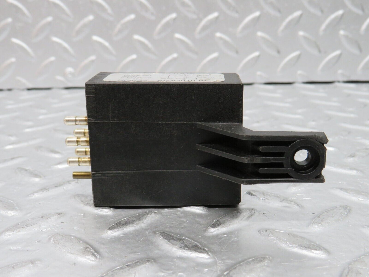 0136 Mercedes-Benz W116 350SE Heated Window Relay 1078200110
