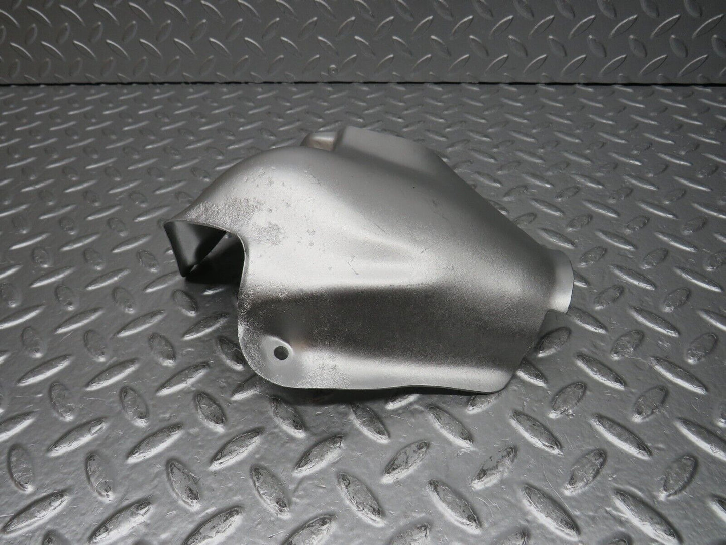 31655 Mercedes-Benz W201 190LE 1.8L Exhaust Heat Shield