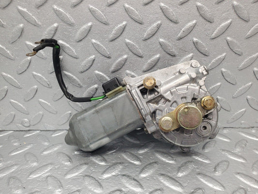 46137 Mercedes-Benz W124 Front Left Window Regulator Motor 0130821284