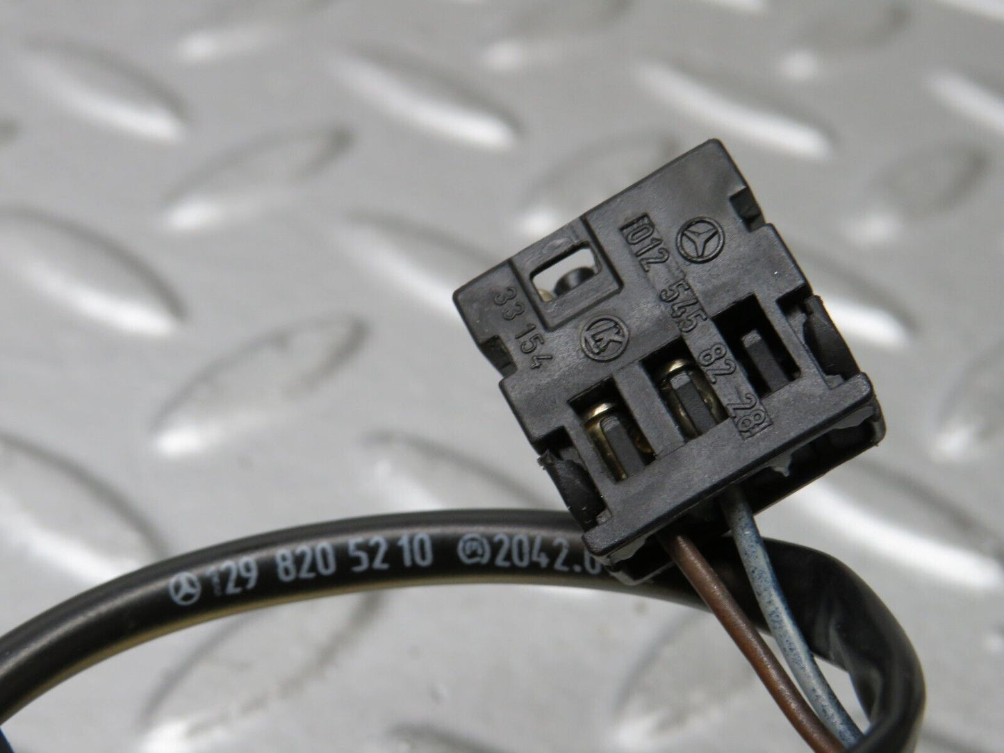 36823 Mercedes-Benz R129 300SL-24 Front Right Seat Recline Mechanism 1298202607 1136201033 1299101261
