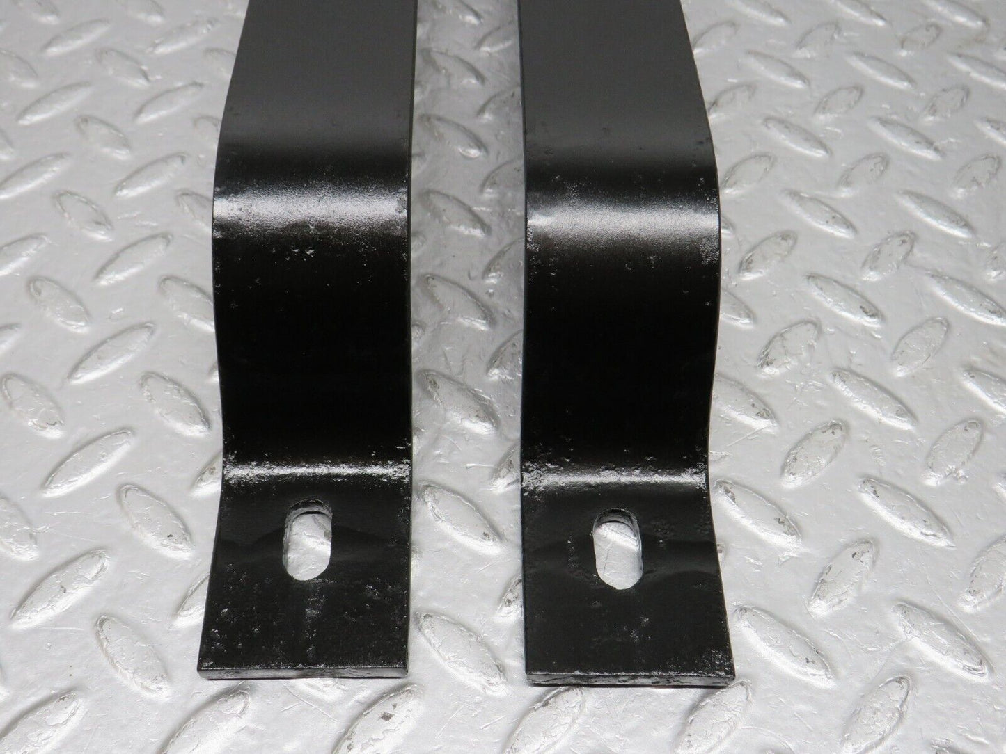 40531 Mercedes-Benz W110 230 Bumper Bracket 2x