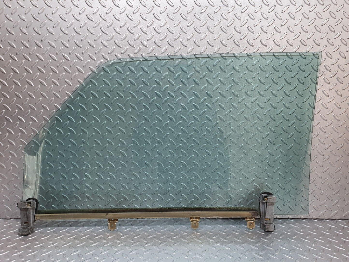 44117 Mercedes-Benz C123 230CE Coupe Right Door Window Glass 1237250232 1237250432