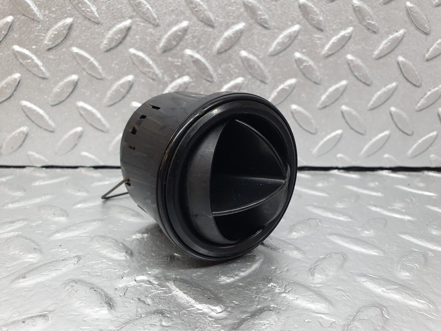 43259 Mercedes-Benz W108 280SE Dashboard Air Vent