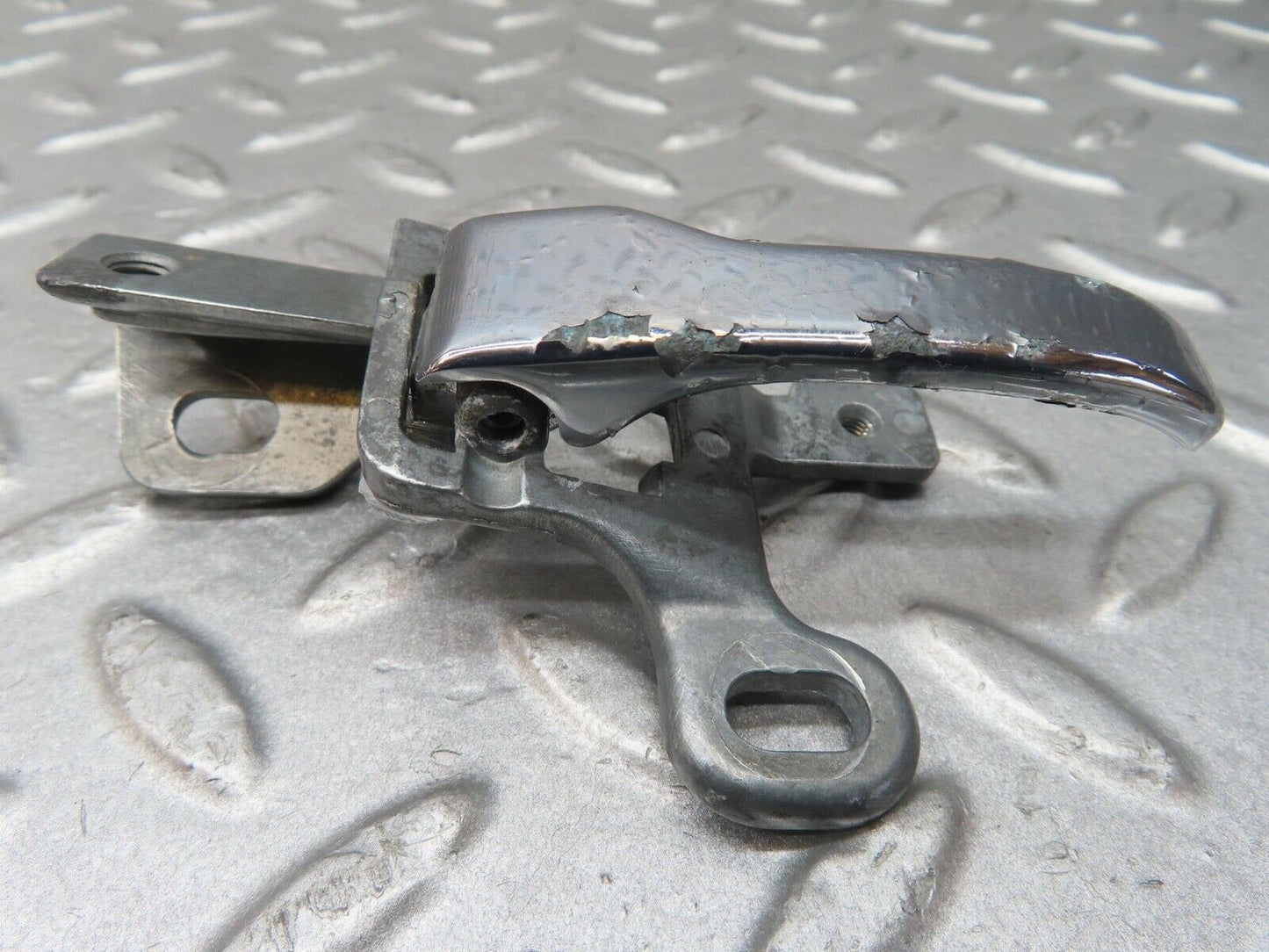 13493 Mercedes-Benz W123 200 Left Interior Door Handle 1237600161