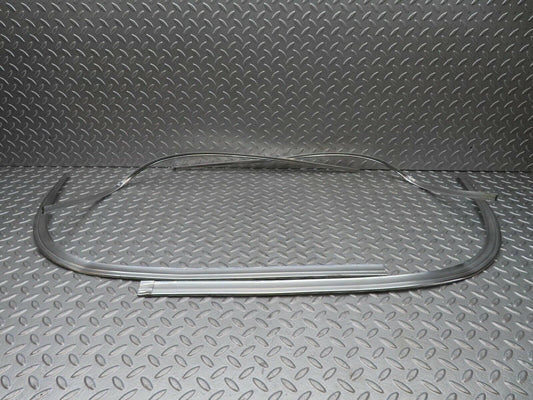 13277 Mercedes-Benz W111 220S Rear Windscreen Chrome Frame
