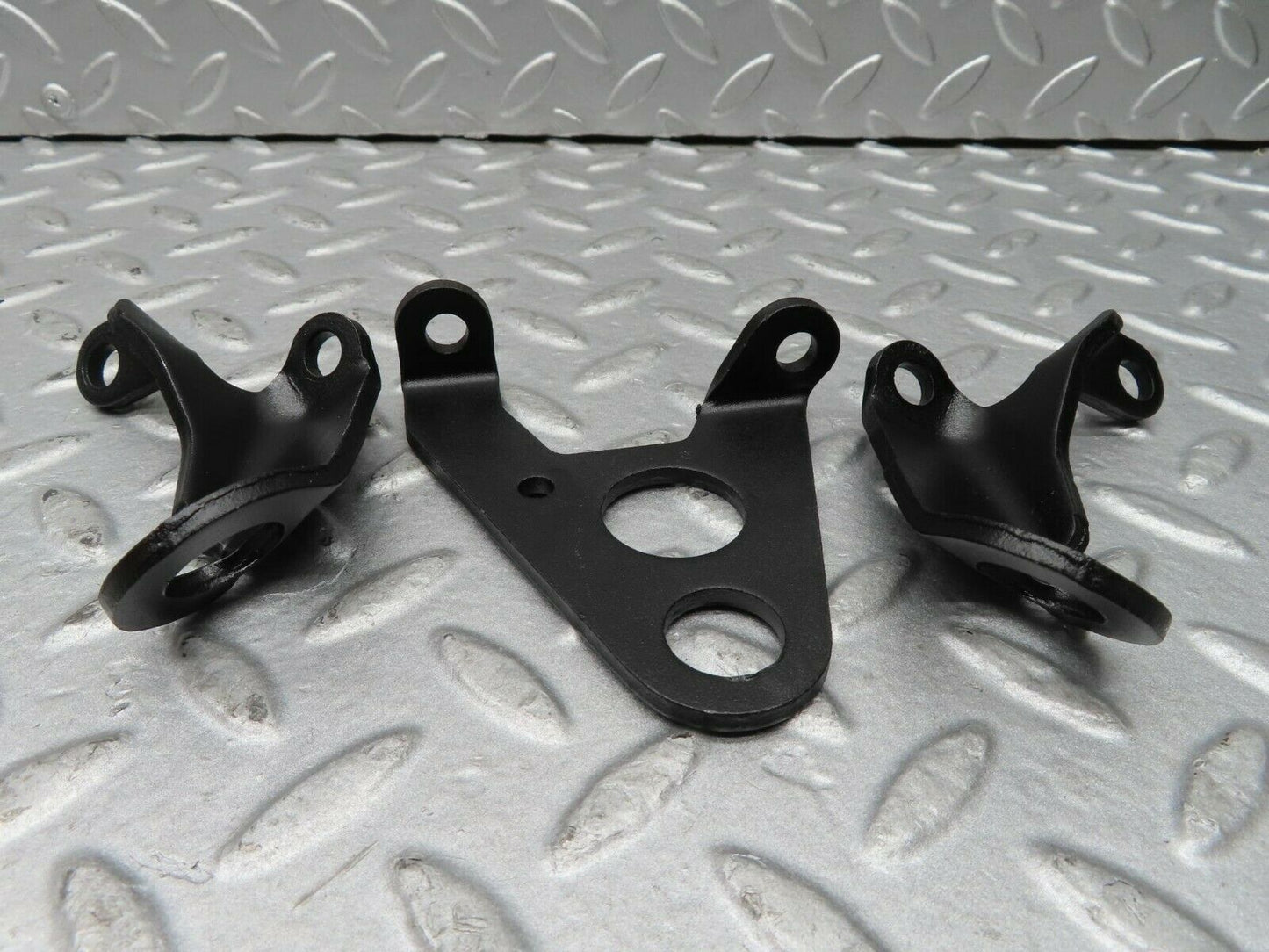 16700 Mercedes-Benz C107 380SLC Engine Lifting Eyes Hooks