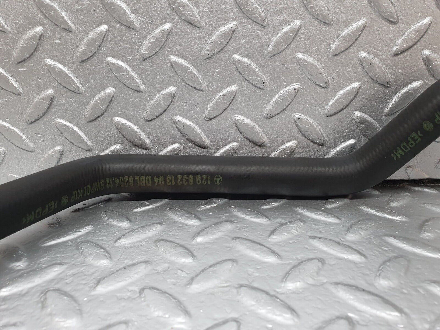 42554 Mercedes-Benz R129 320SL Coupe Coolant Hose Pipe 1298321394