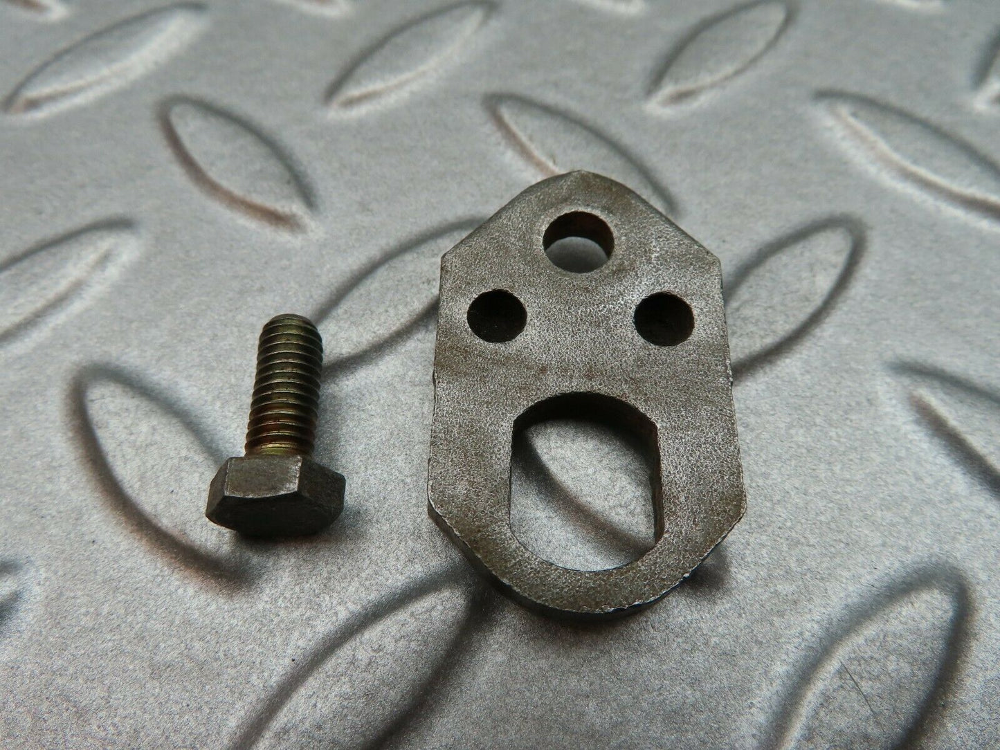 5130 Mercedes-Benz R107 350SL Fuel Injector Bracket