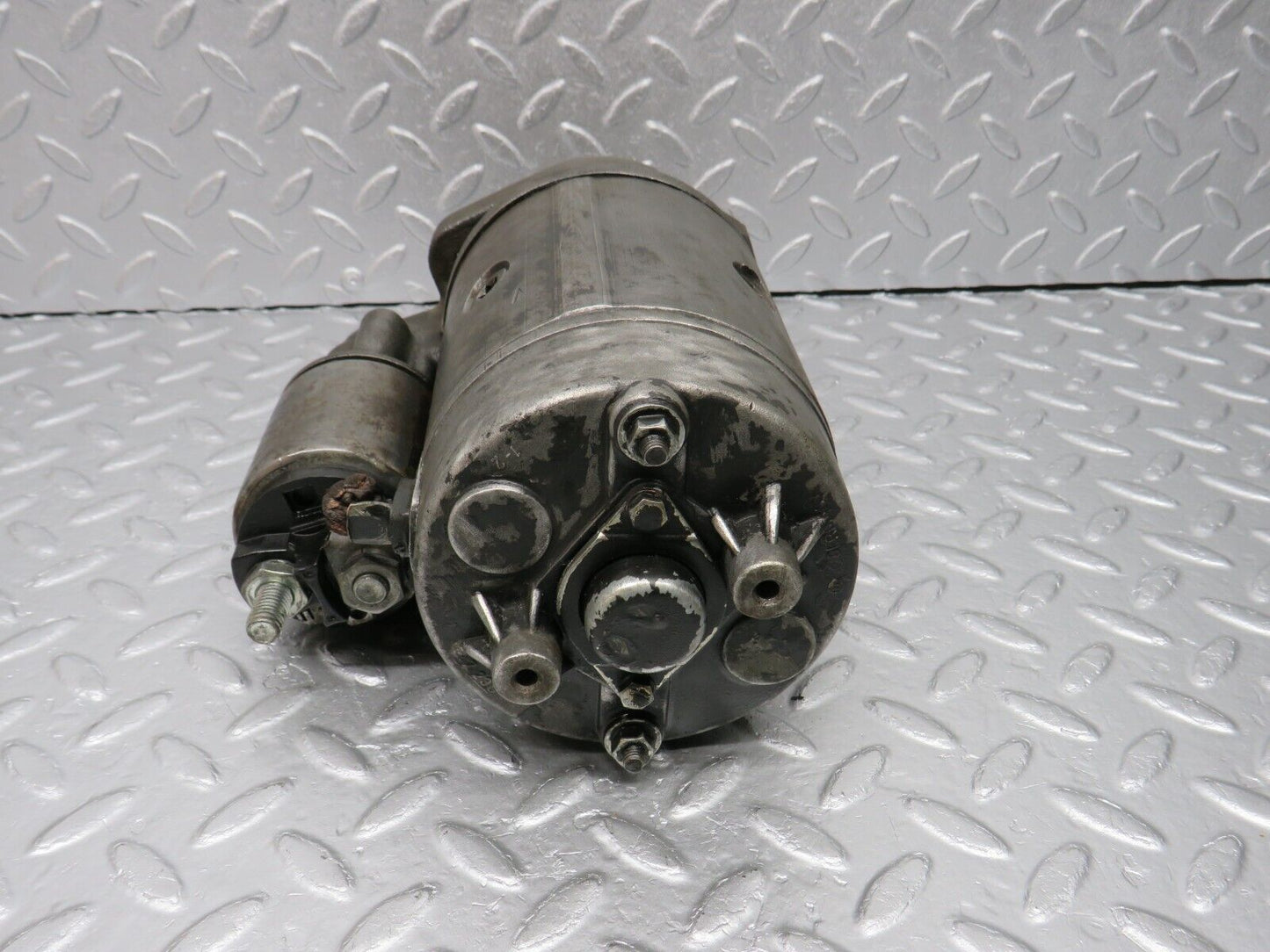 40701 Mercedes-Benz W123 300D Starter Motor Bosch 0001362601 0331402542