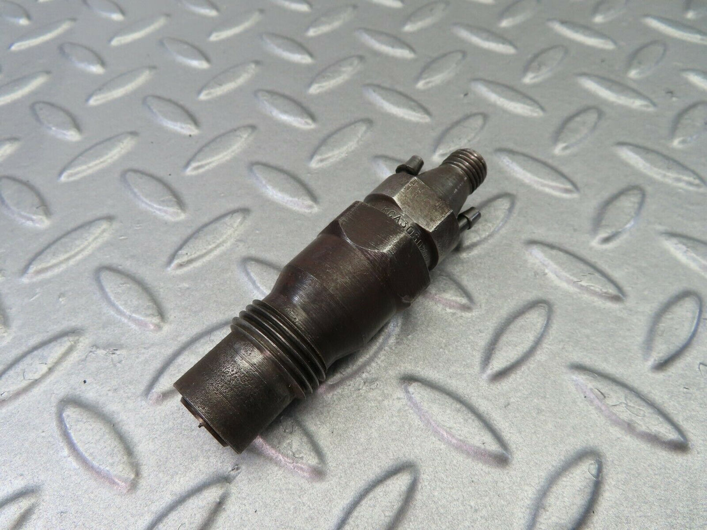 7955 Mercedes-Benz W116 Fuel Injector Bosch OM617