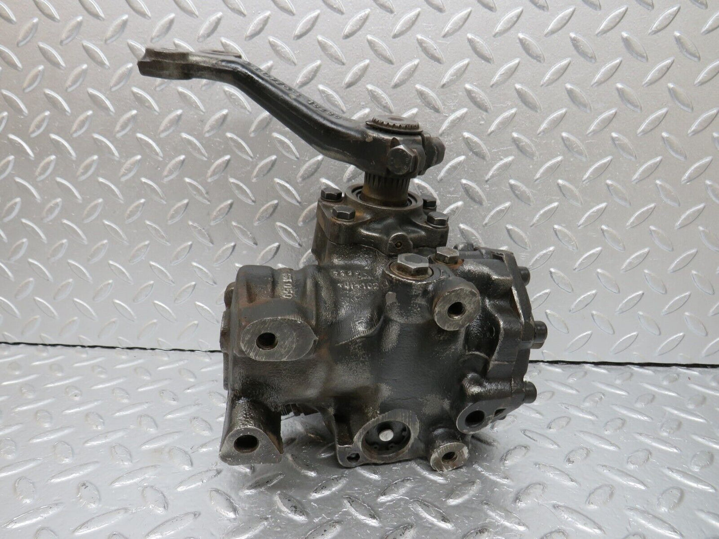 34225 Mercedes-Benz W124 260E Steering Box Steering Rack 1244610501