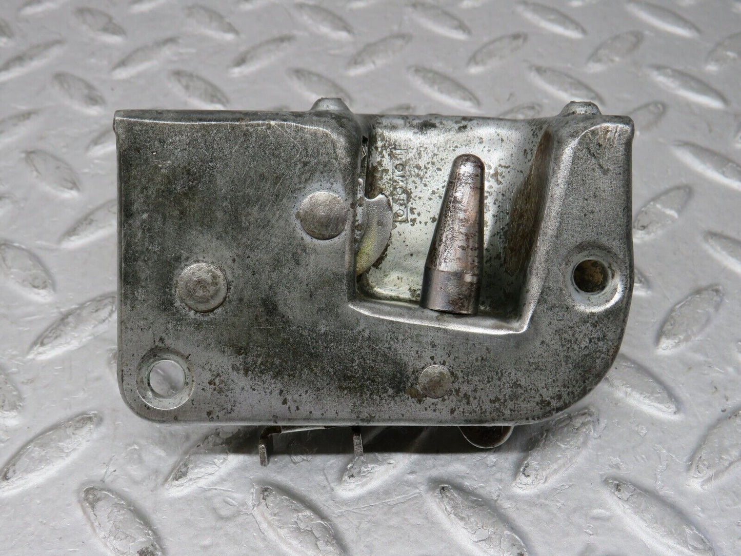 35738 Mercedes-Benz W108 Rear Right Door Lock Mechanism