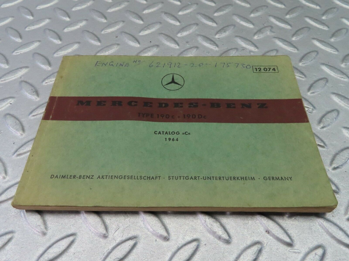8005 Mercedes-Benz W110 190C 190D Catalog C 12074