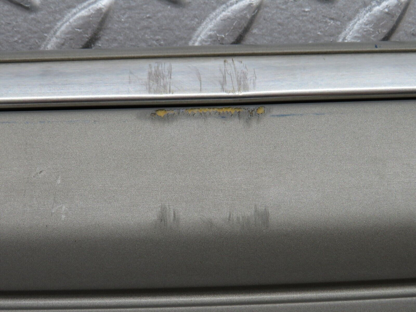 35966 Mercedes-Benz W126 420SE Rear Left Door Moulding Trim 1266903940