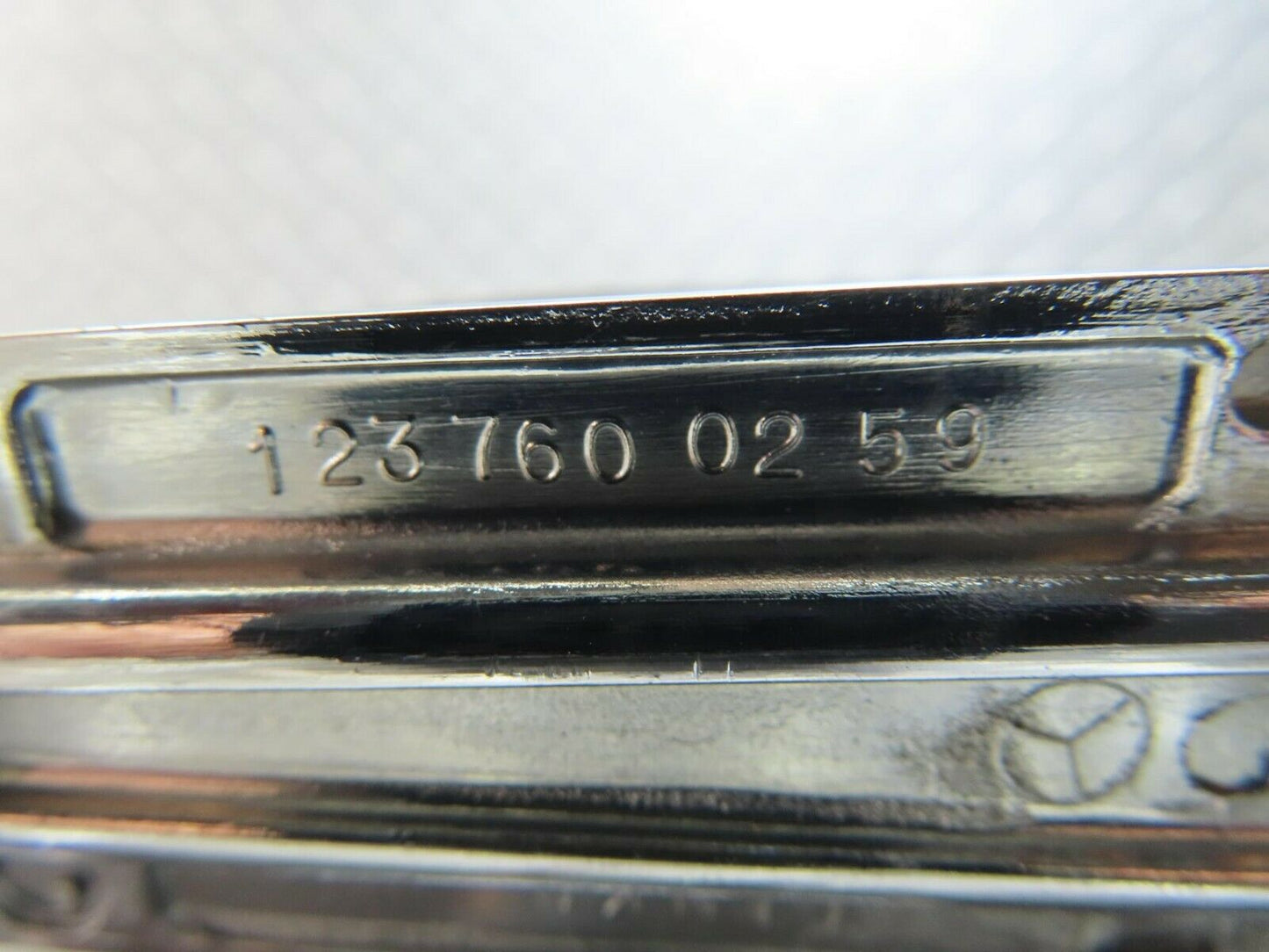 8239 Mercedes-Benz W123 Exterior Chrome Door Handle Front Right 1237600259