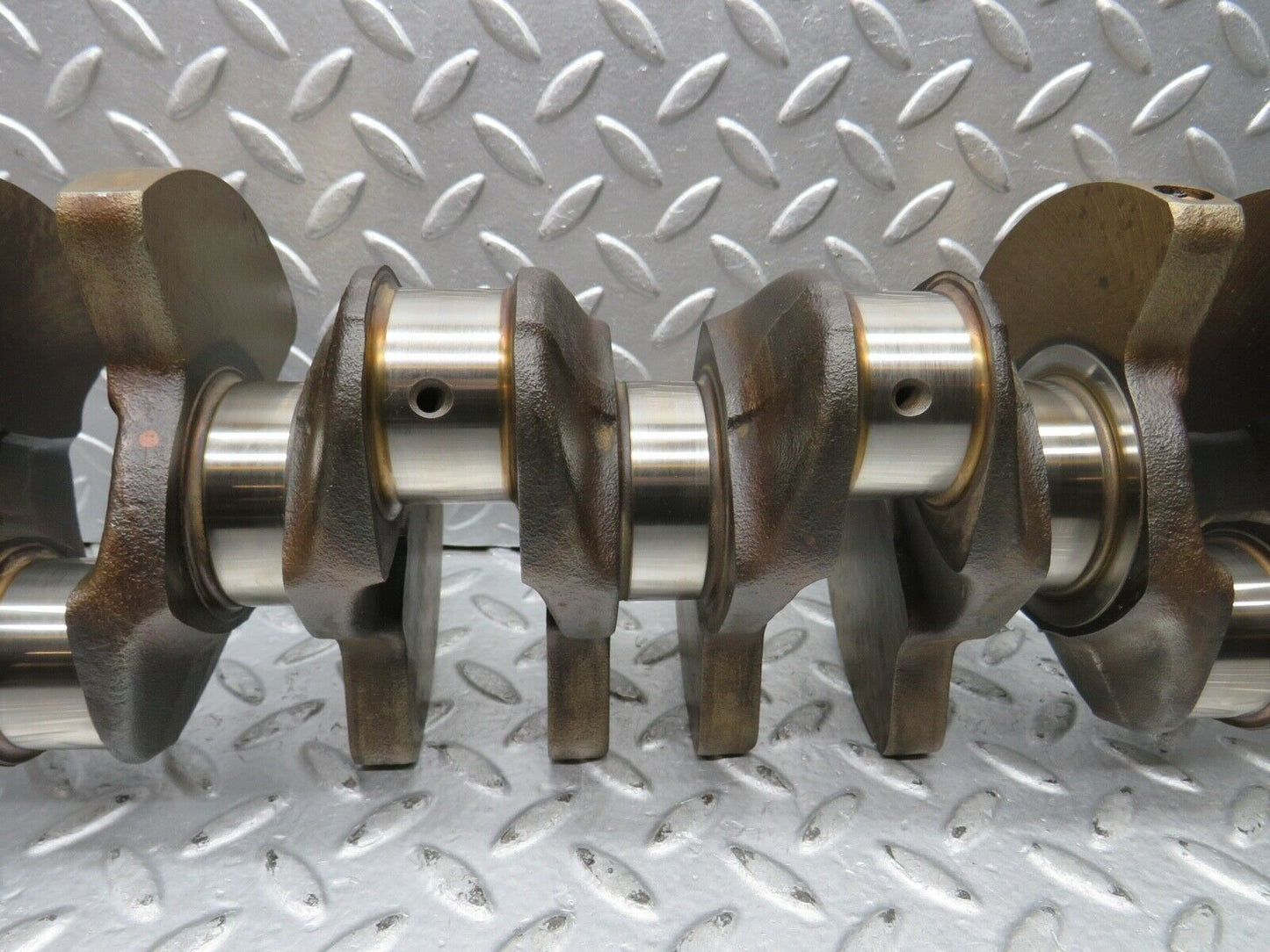 21781 Mercedes-Benz W126 300SE Crankshaft