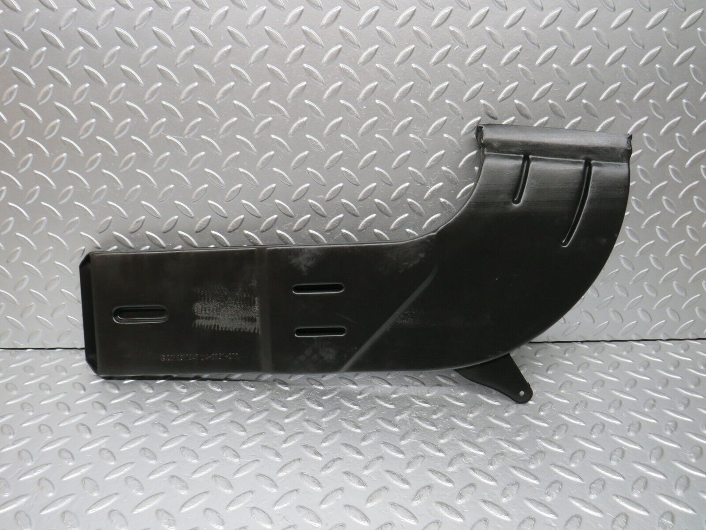 30725 Mercedes-Benz W201 190E 2.0L Dashboard Duct 2018310346