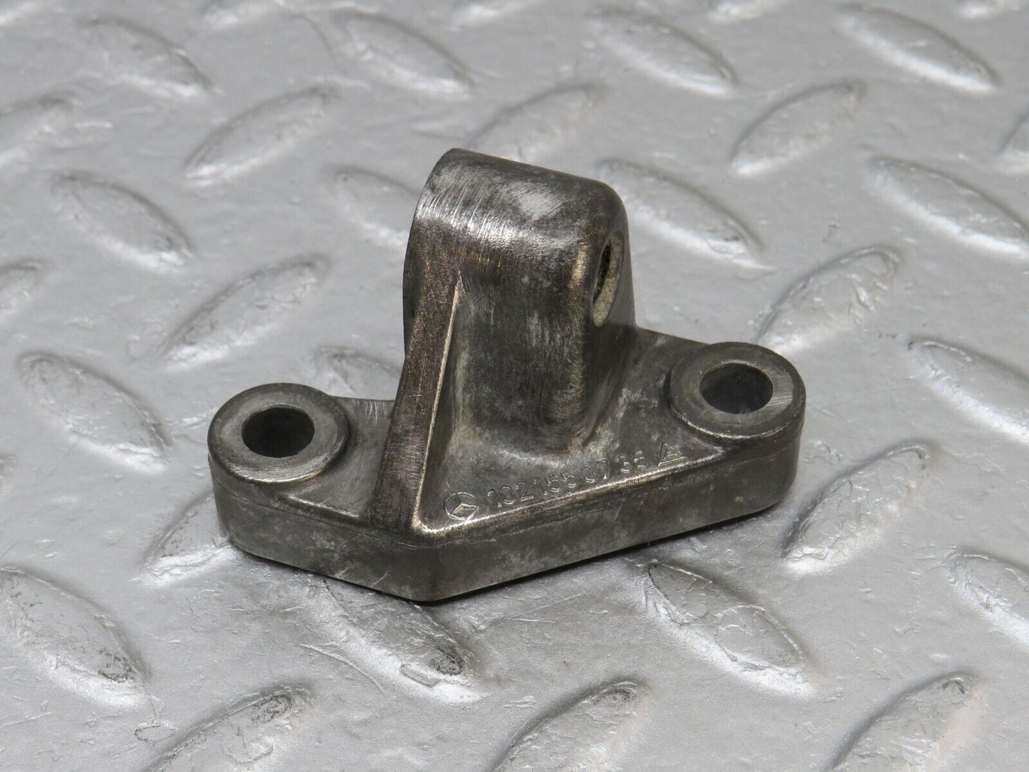 36577 Mercedes-Benz W201 190E 2.0L Alternator Generator Support Bracket 1021550735