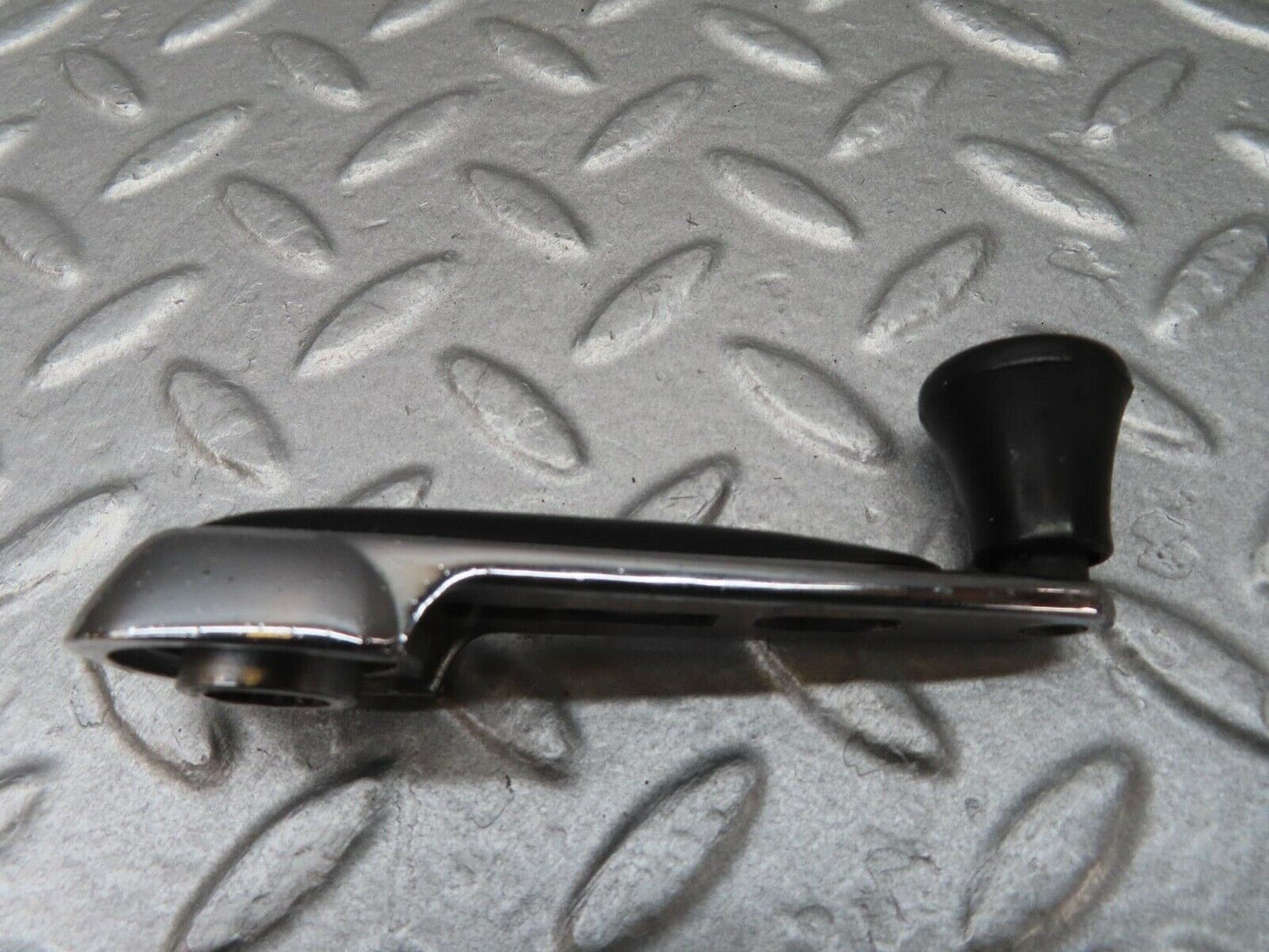 12761 Mercedes-Benz W111 220SE Window Lifter Crank Handle