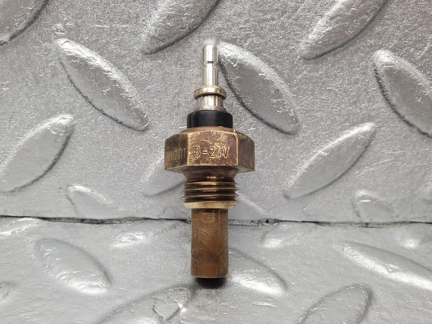 46582 Mercedes-Benz C123 280CE Coupe Coolant Temperature Sensor VDO 0055421017