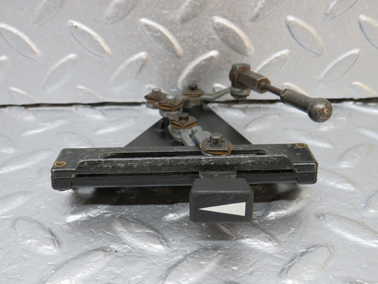 39834 Mercedes-Benz R107 350SL Air Vent Control Lever Centre