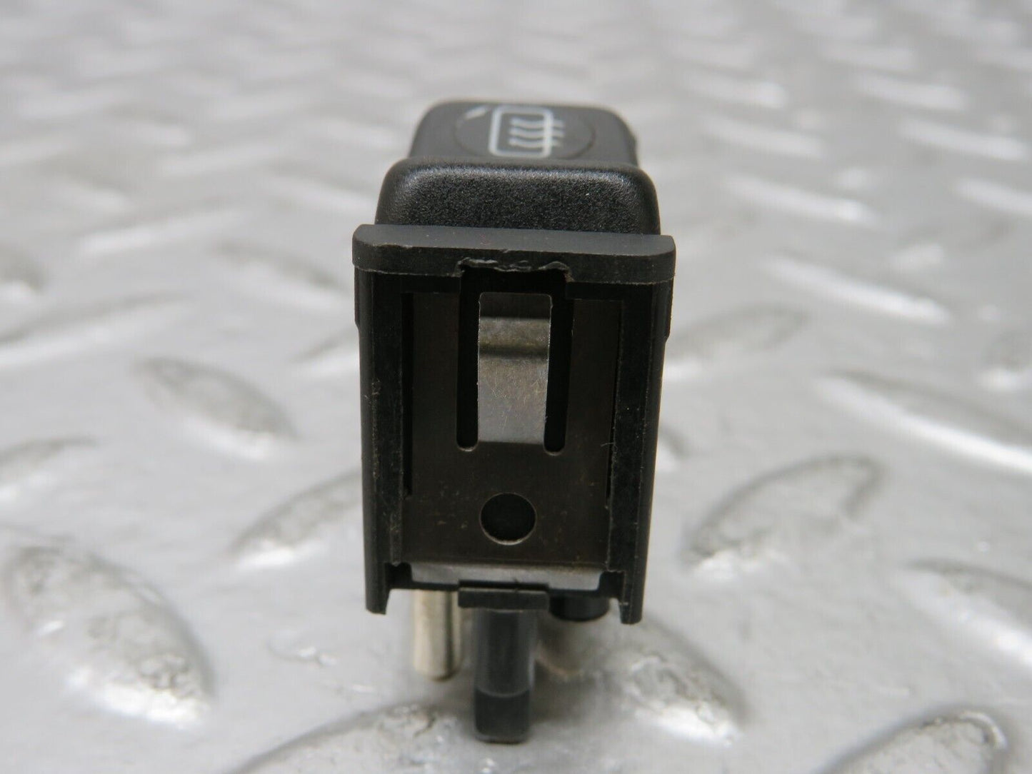 25347 Mercedes-Benz W201 190D Rear Heated Window Switch 0008206010