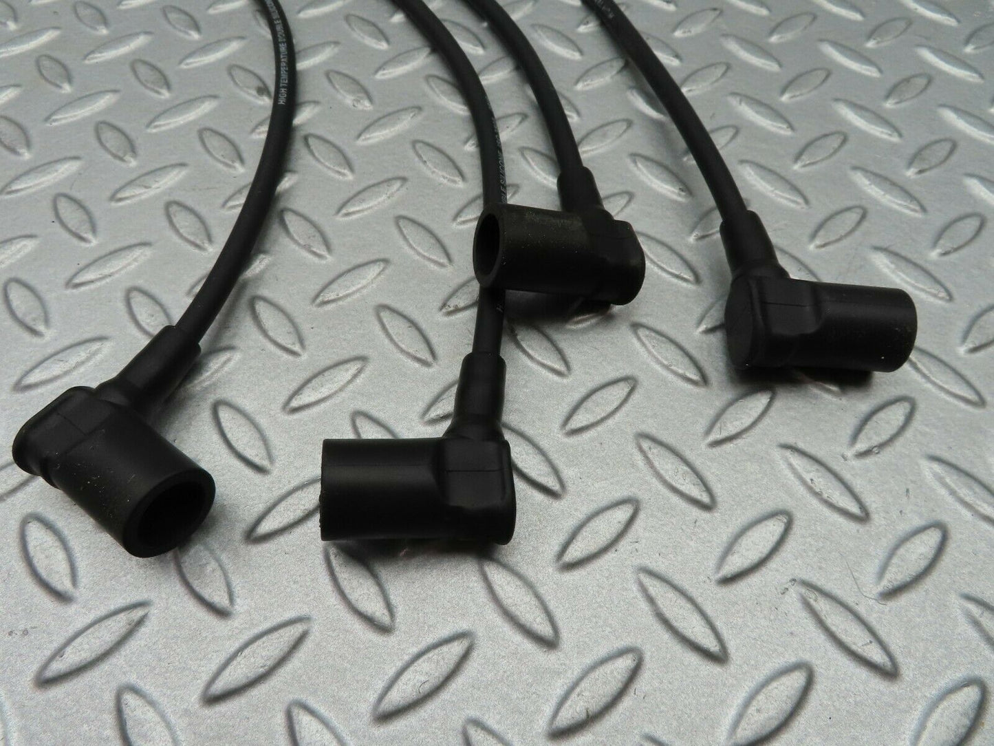 5600 Mercedes-Benz W124 230E Ignition Lead Set