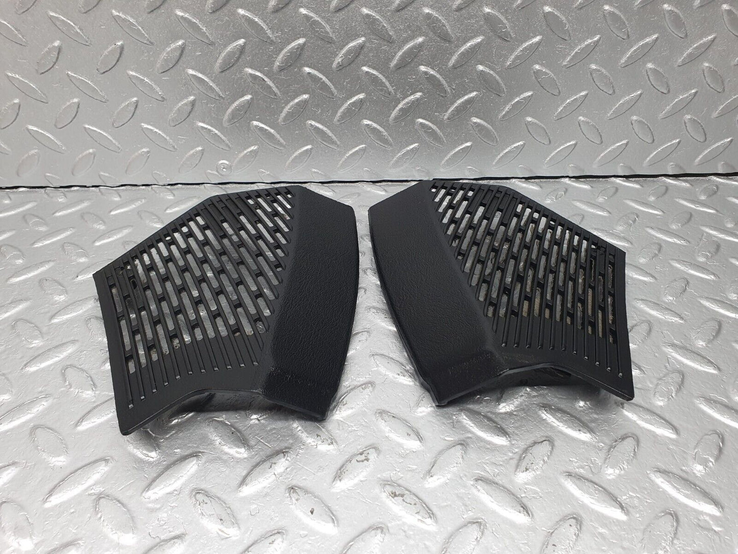 40719 Mercedes-Benz W123 300D Dashboard Speaker Covers 1236802707 1236802807