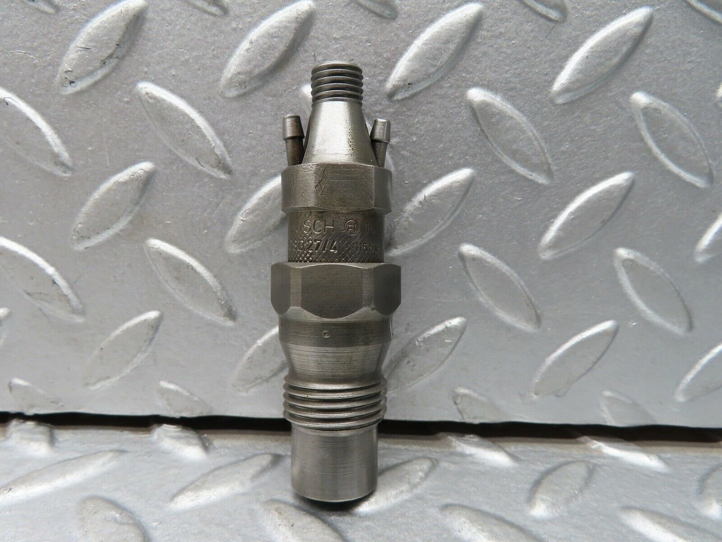 19255 Mercedes-Benz W123 300D Fuel Injector Bosch KCA30SD27/4