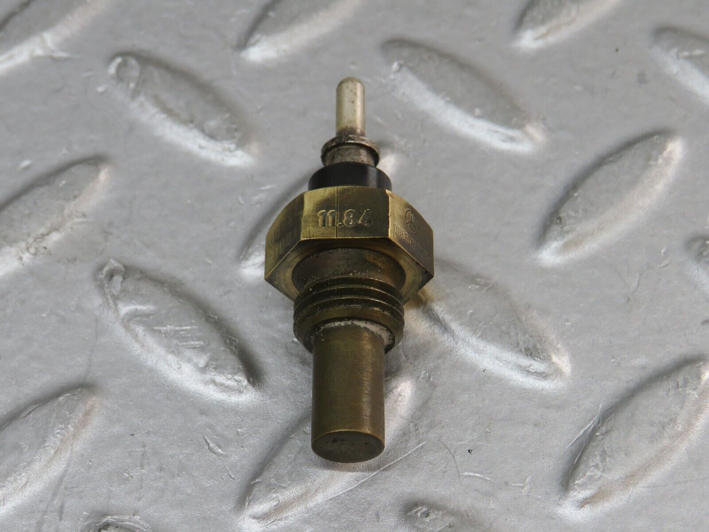 35514 Mercedes-Benz R107 280SL Coolant Temperature Sensor Beru 005542261